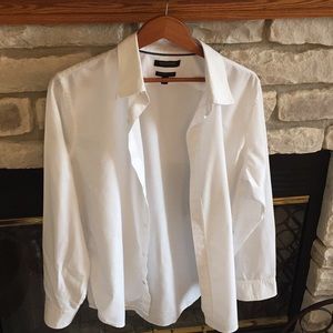 👕3for$20👕 Banana Republic Camden Fit Shirt